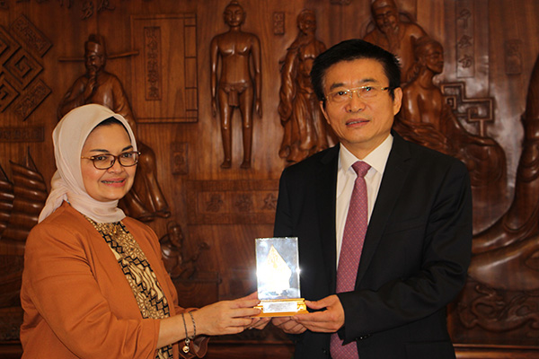 于文明局長(zhǎng)會(huì)見(jiàn)印度尼西亞共和國(guó)食藥局局長(zhǎng)